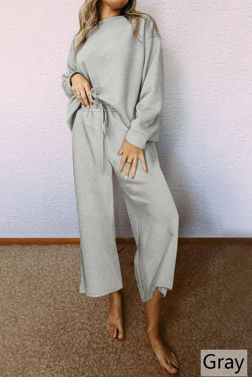 Embossed Print Knit Set CAN-X-DID